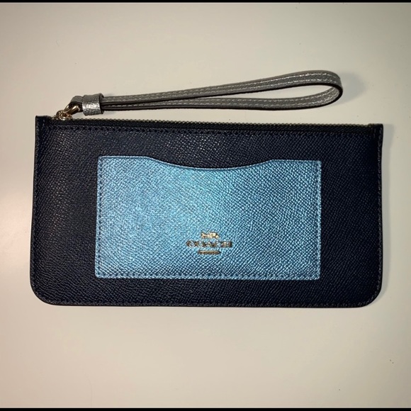 SOLD - Coach zip top wallet - Picture 1 of 6